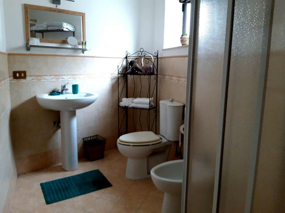 Casa Vacanza Curro คาตาเนีย ภายนอก รูปภาพ